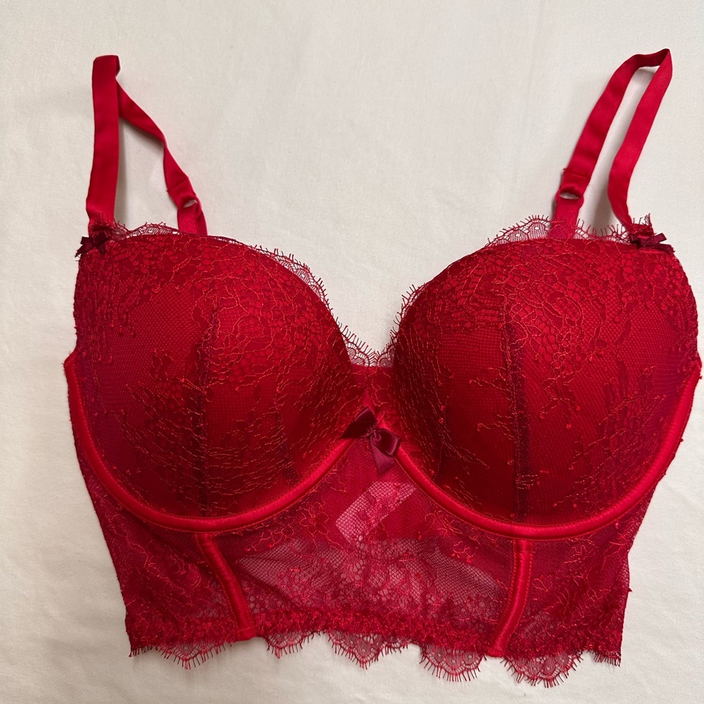 Victoria's Secret Very Sexy Demi Lace Bra 34DD